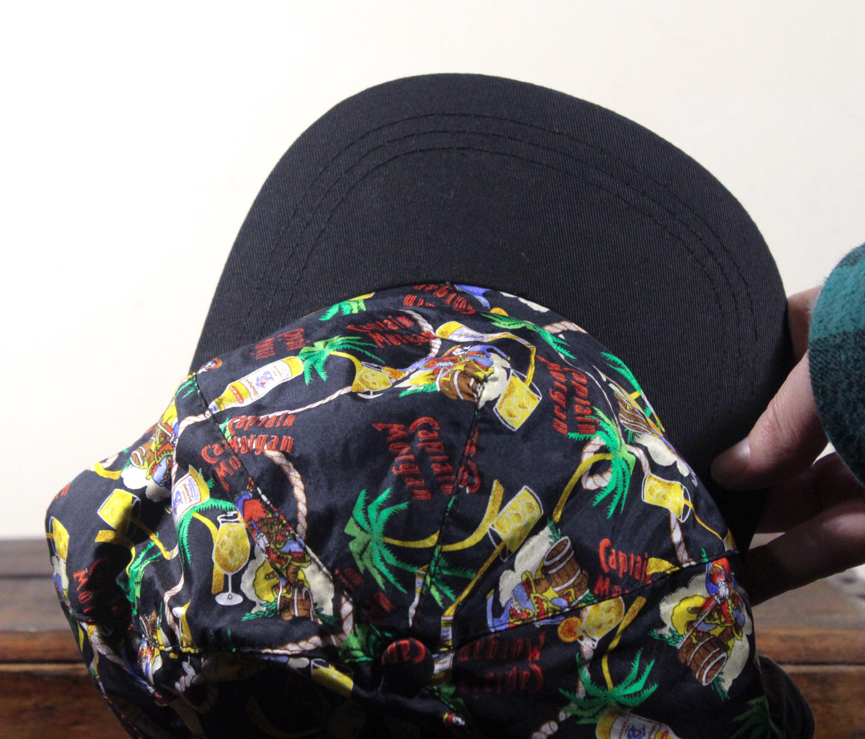 Vintage 90s All Over Print Pattern Captain Morgan Spiced Rum