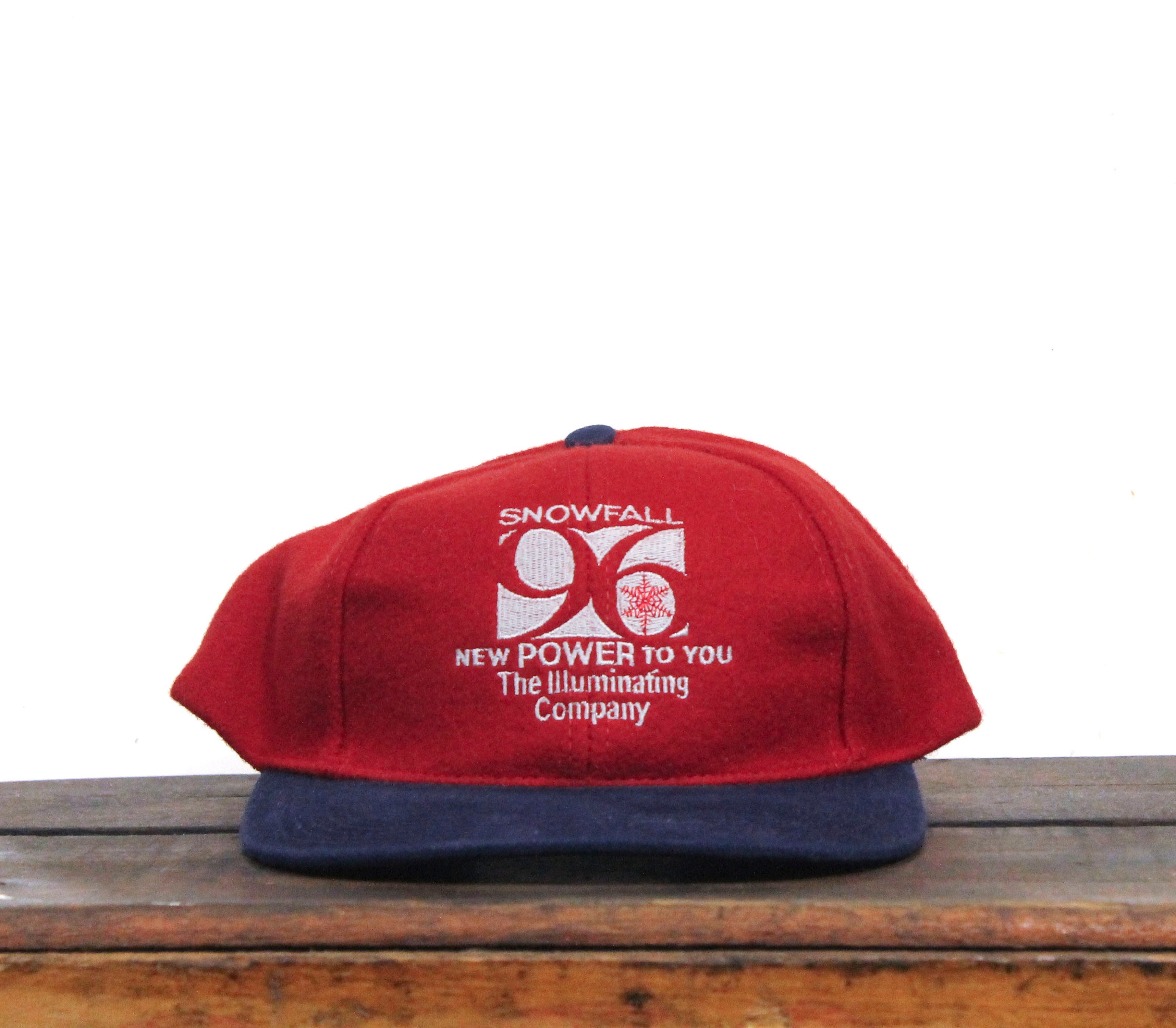 Life Is Good Kayak Hat Vintage The Illuminating Company Electric