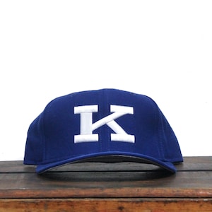 Vintage 90-tals UK University of Kentucky Wildcats basket NCAA New Era 5950 figurnära hatt basebollkeps tillverkad i USA