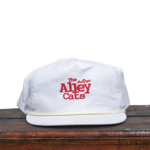 Vintage Trucker Hat Snapback Baseball Cap The AMF Alley Cats Bowling Equipment Lanes Ball Pins