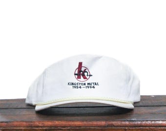 Gorra de béisbol vintage con diseño desgastado de camionero y cierre tipo snapback de la fundición de aluminio y acero de Kingston Metals, 1954-1994