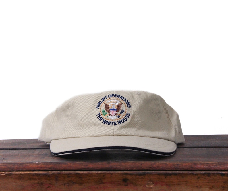 Gorra de béisbol vintage de los años 90 con correa trasera. Operaciones de transporte aéreo de la Casa Blanca. Presidente de los Estados Unidos. Washington D. C. Capitolio. Air Force One. imagen 1