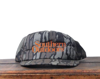 Vintage Trucker Hat Snapback Baseball Cap Southern Outdoors Magazine Hunting Fishing Outdoors Treebark Camo Camouflage Deer Buck USA Made