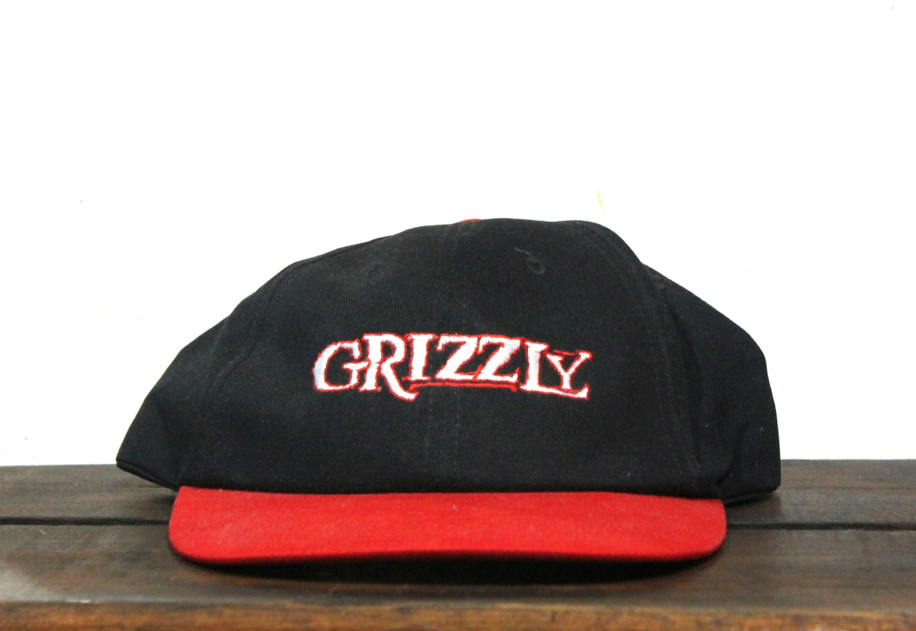 Vintage 90s Grizzly Smokeless Chewing Tobacco Racing Team Snuff Bear  Snapback Hat Baseball Cap Made in USA