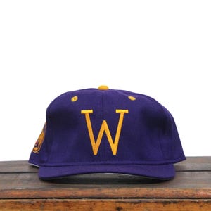 Vintage 90s UW University Of Washington Huskies College School NCAA Wool Fitted Hat Baseball Cap 7 1/2 Made In USA