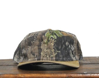 Vintage Mossy Oak Woodland Tree Forest Camo Camouflage Bay Lake 4H Beef And Swine Pigs Cows Farm Hunting Strapback Trucker Hat Baseball Cap