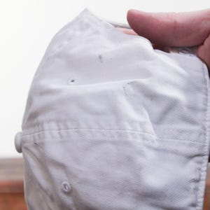 Puede incluir: Un letrero de madera r&uacute;stico con el texto "Welcome to our home" en letras blancas. El letrero presenta un acabado envejecido y un dise&ntilde;o sencillo y acogedor, perfecto para un porche o entrada.