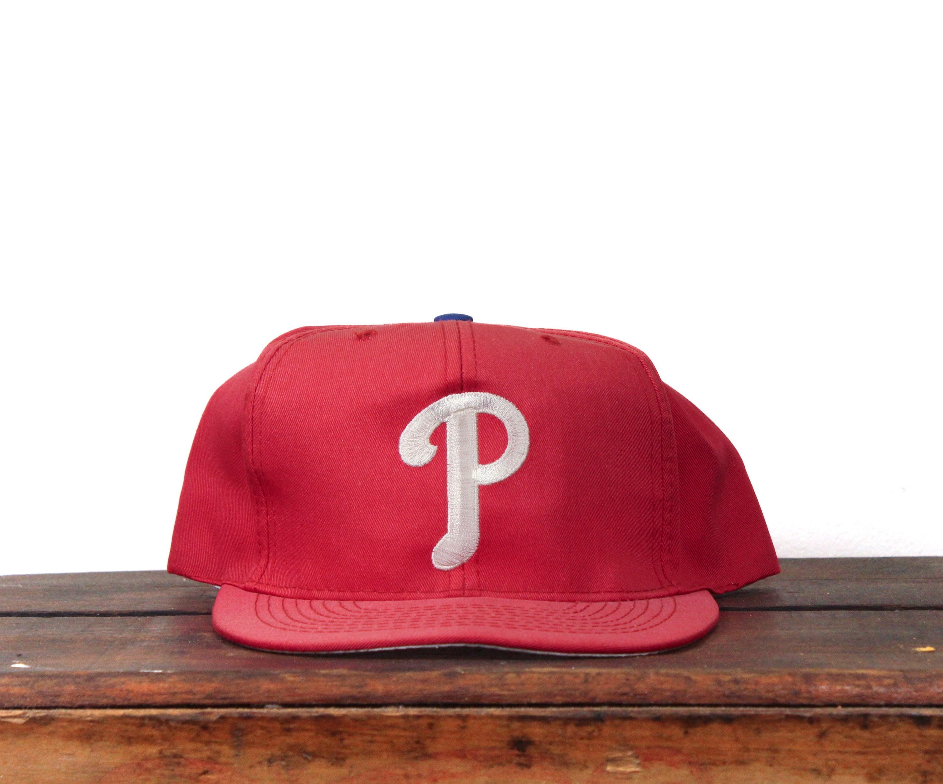 Vintage Distressed Faded 90s Philadelphia Phillies Pennsylvania
