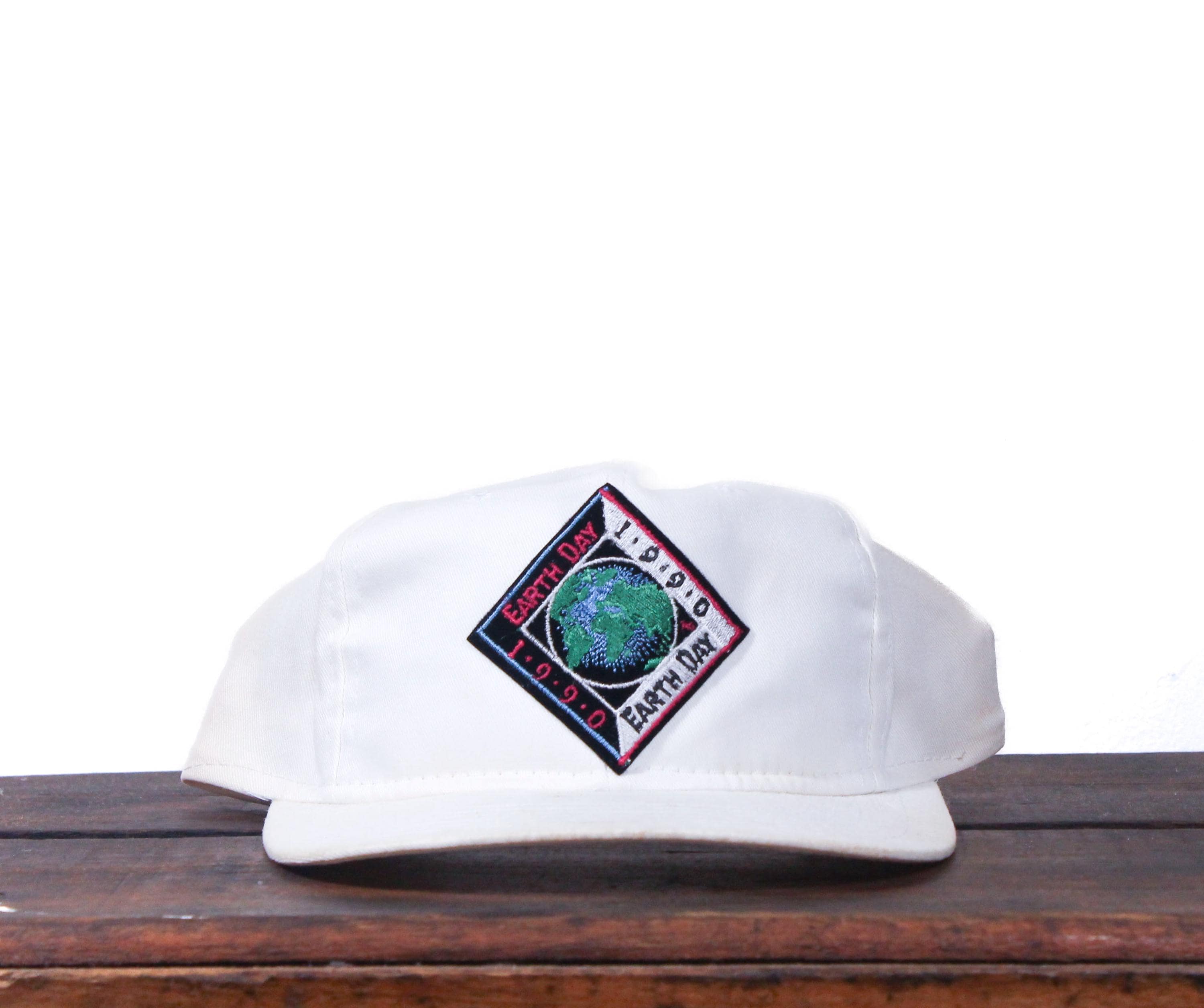 Vintage Distressed 90s Snapback Trucker Hat Baseball Cap  display picture 1