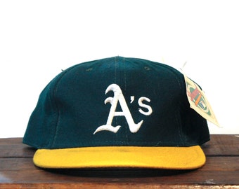 Vintage Deadstock Nwt 90s Oakland Athletics A's MLB California Bay Area New Era Diamond Collection Fitted Hat Baseball Cap 7 5/8 USA Made