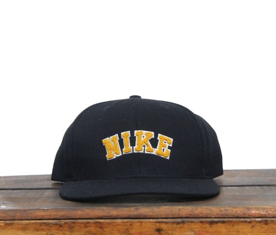 Vintage 90s Deadstock Black Wool Nike Athletic Apparel  display picture 2