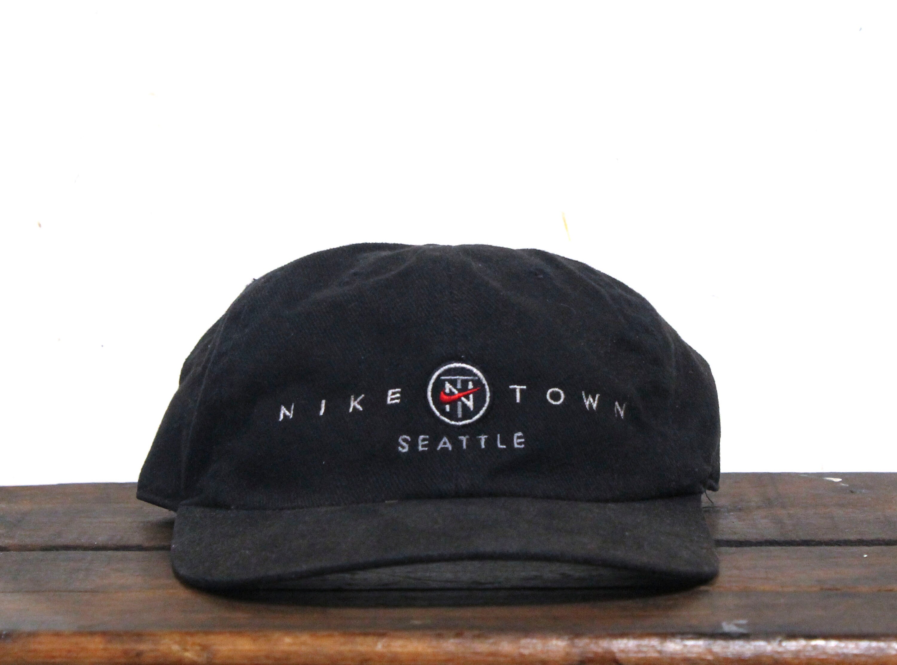 nike town cap