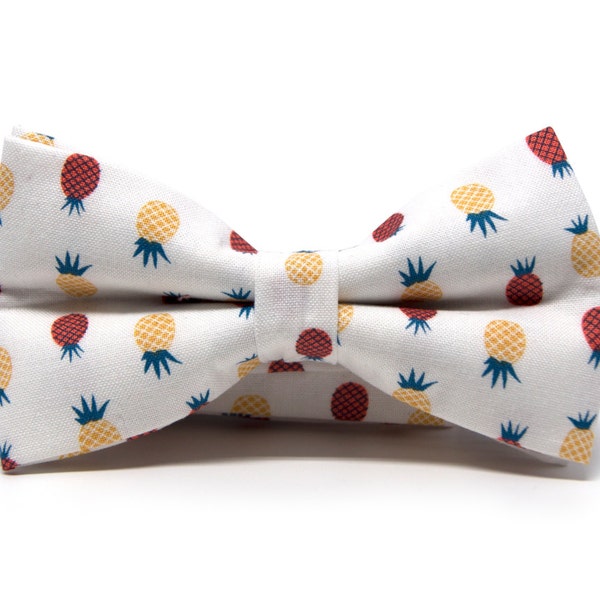 Mens white bow tie with pineapple patterns, Hawaiian bow tie, Exotic bowtie for men,  Funny bow tie, Minute Papillons