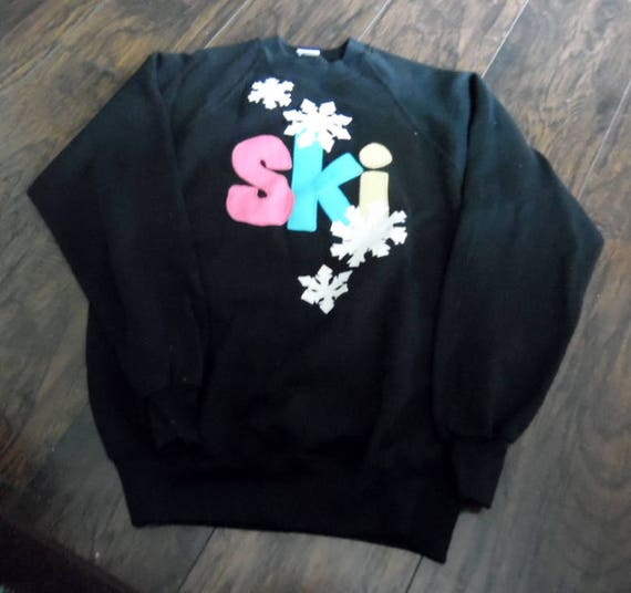 SKI, with snowflakes sweat shirt, Applique with o… - image 4