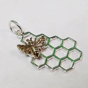 Honeycomb charm