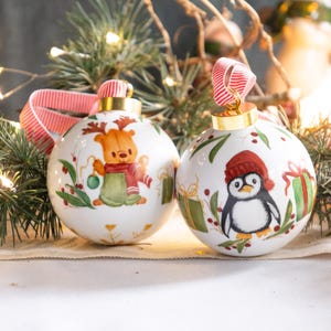 Décoration de Noël verte personnalisée sur 2 lignes en plexiglass