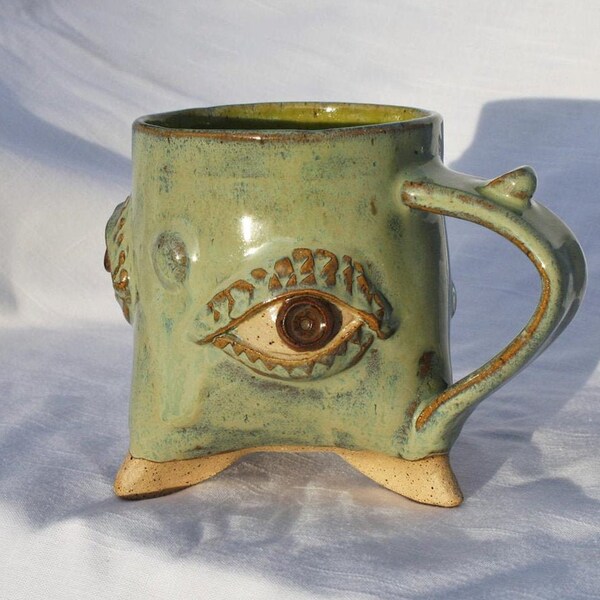 Brown Eyes Eyeball Mug