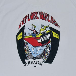 California Library T Shirt, M/L White Long Sleeve Tee, 90s CA Explore Reading book lover