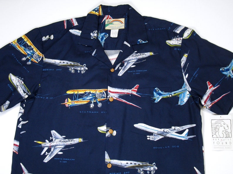 New Vintage Paradise Found Hawaiian Shirt M 80s airplane theme pilot flying flight Navy Blue button up short sleeve magnum pi NWT tropical