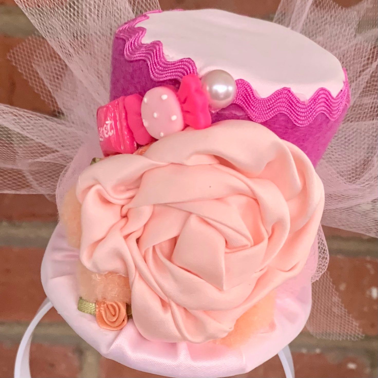 Mini Candy Top Hat Headband in Shades of Pink