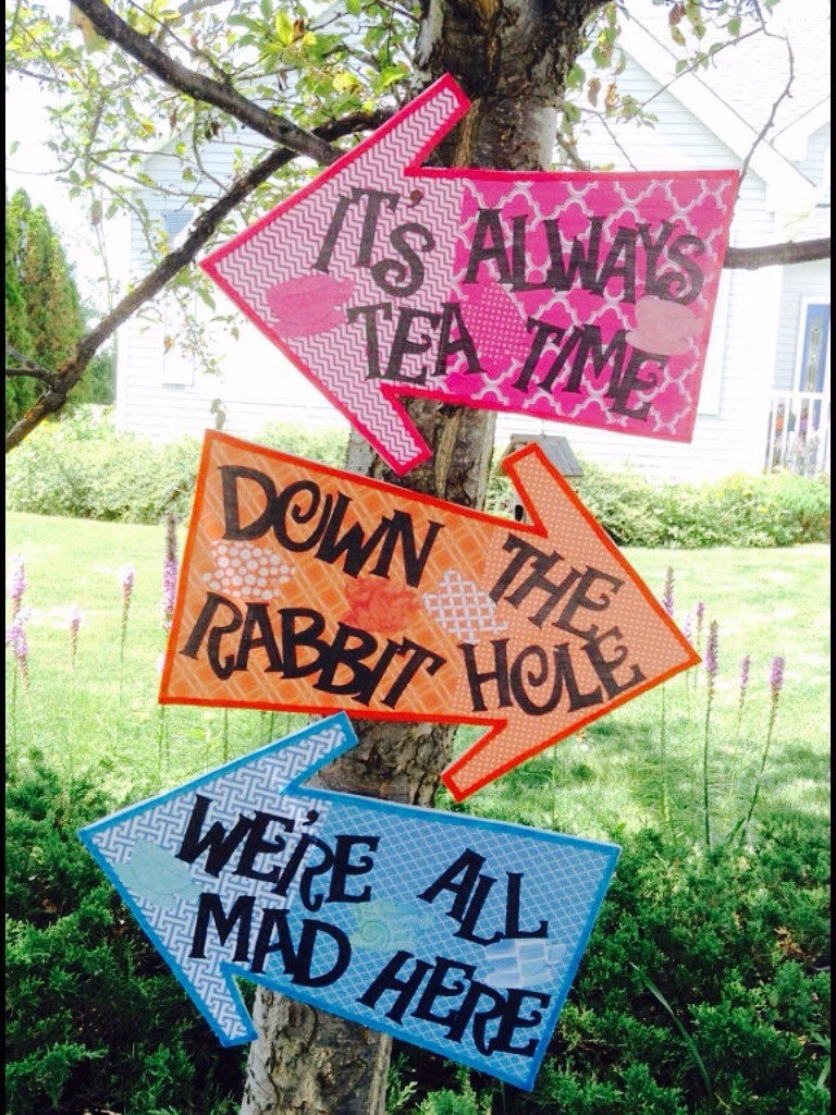 Mad Hatter Tea Party Decorations 5 Alice in Wonderland Arrow Signs on Foam  Board Don't Be Late, Go Back, Wrong Way, Turn Around 12 