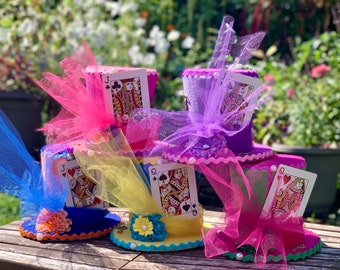 Alice in Wonderland Tea Party Gift Wrap for kids birthdays - Viola