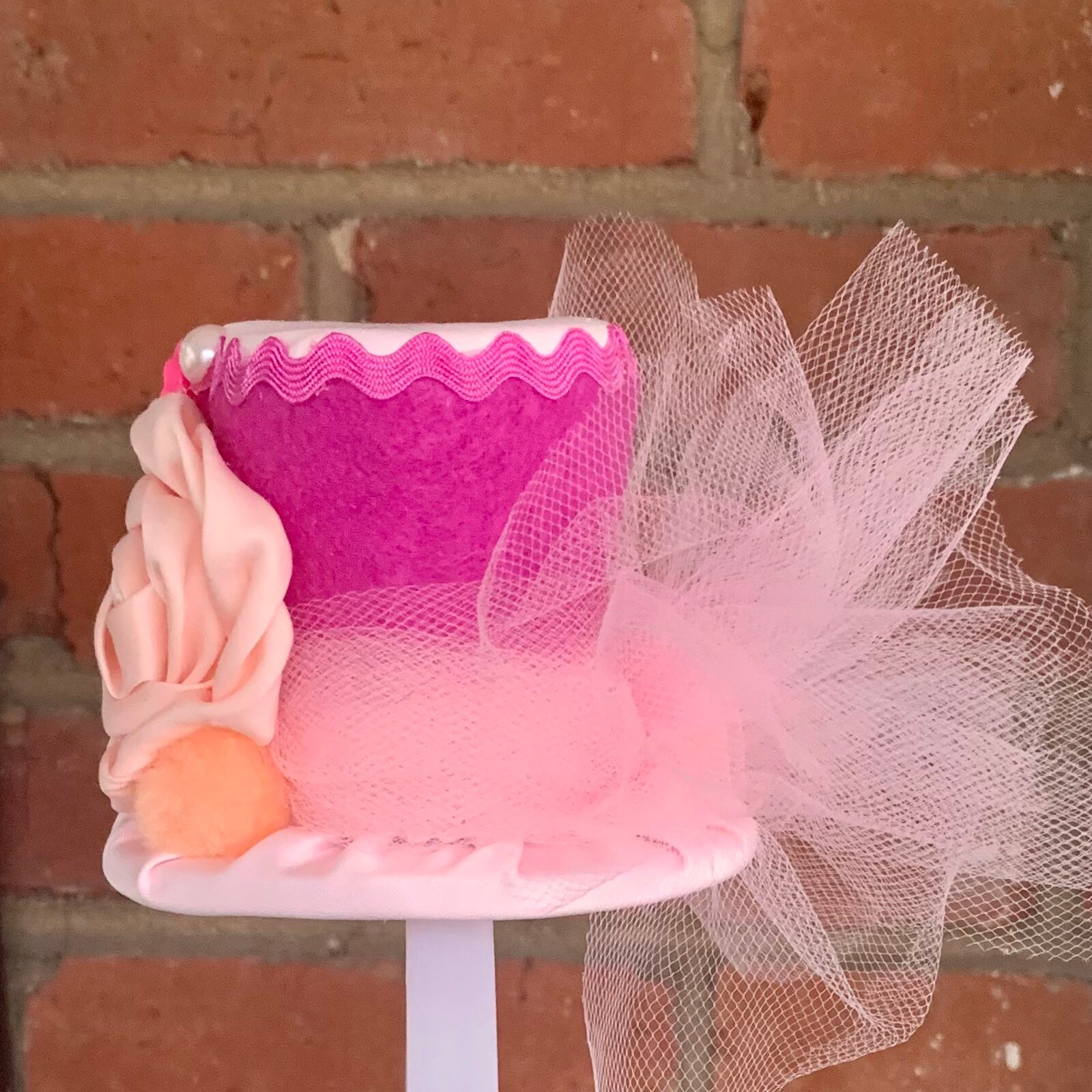 Mini Candy Top Hat Headband in Shades of Pink