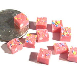 Miniature Bubblegum Fudge 10pcs