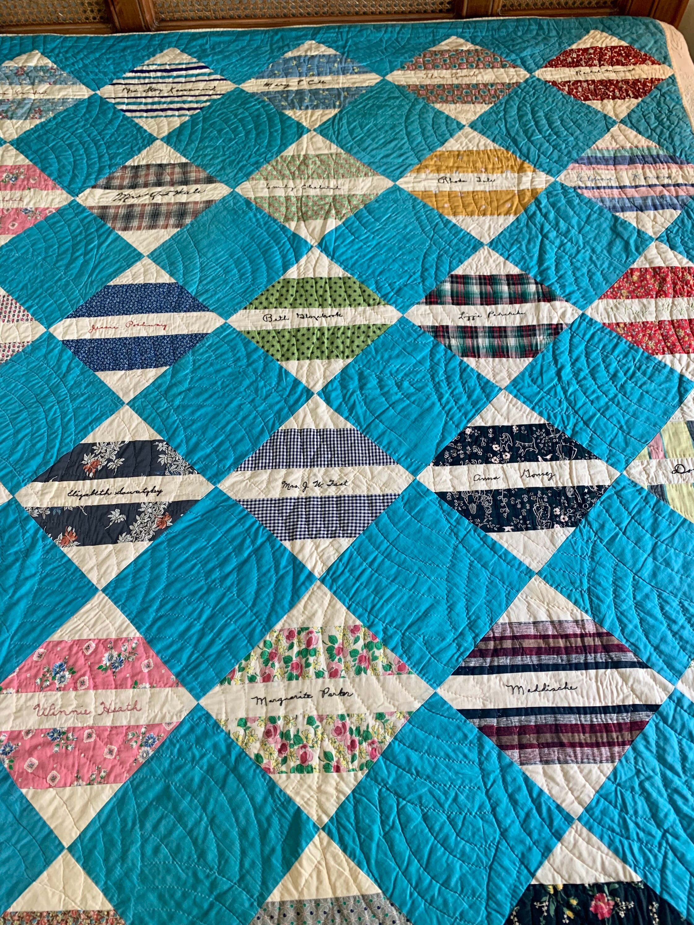 Vintage Quilt Hand Quilted With Signature Quilt Blocks Set in - Etsy