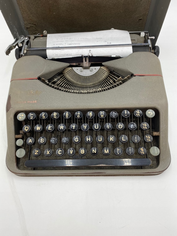 Hermes 3000 vintage typewriter with case and manual, serviced, ready to  write — Classic Typewriter Co.