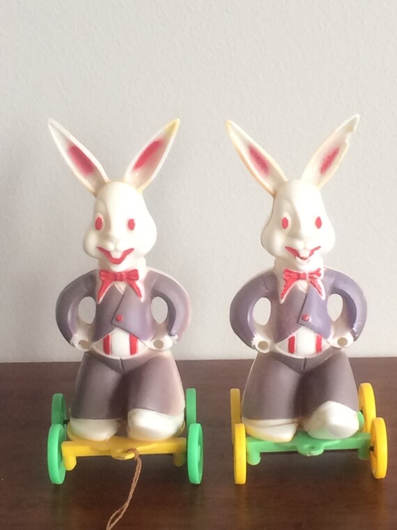 Vintage Rabbit Hard Plastic Bunny On Wheels Pull Toy Easter Etsy