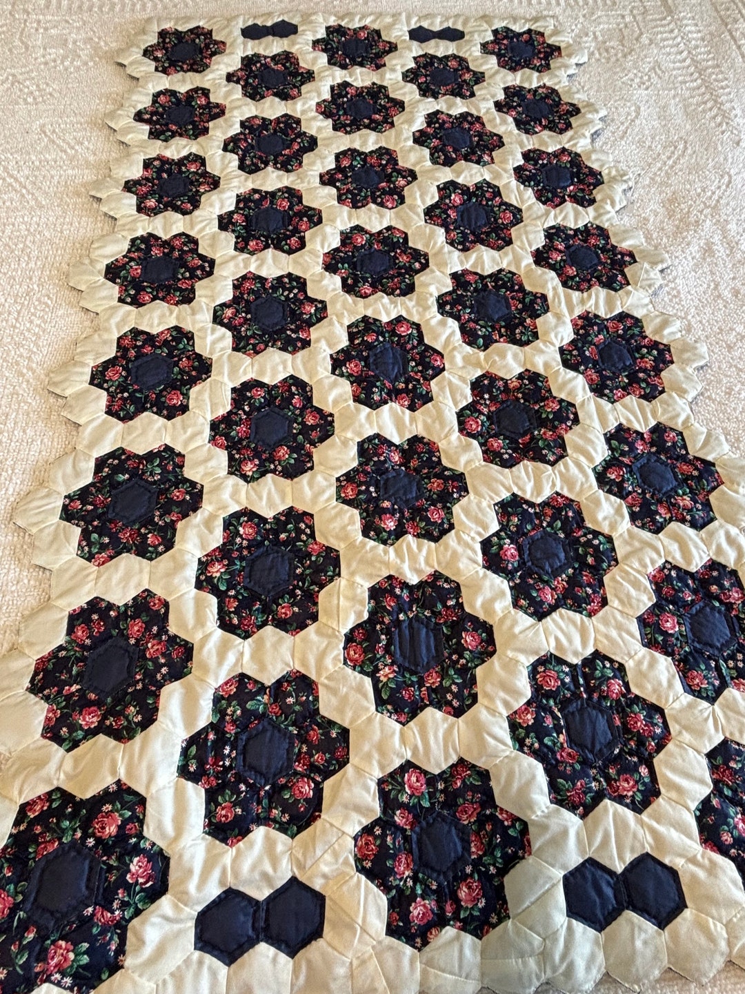 Hand Quilted Flower Garden Pattern - Etsy