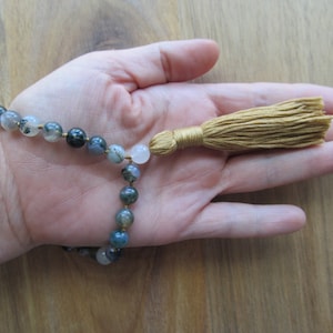 Moss Agate Mala Beads, 27 Bead Pocket Mala, Meditation Beads, Buddhist Prayer Beads, Japa Mala, Hand Knotted Mala, Yoga Mala, Yoga Jewelry