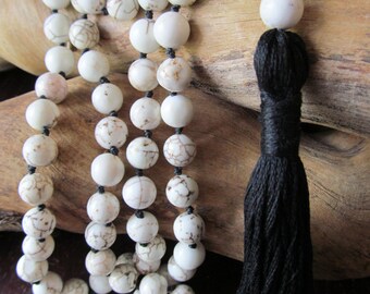 Mala Beads,  White Magnesite, 108 Mala Beads, Mala Necklace, Prayer Beads , Yoga Jewelry, Japa Mala, Meditation, Beaded Necklace, White Mala