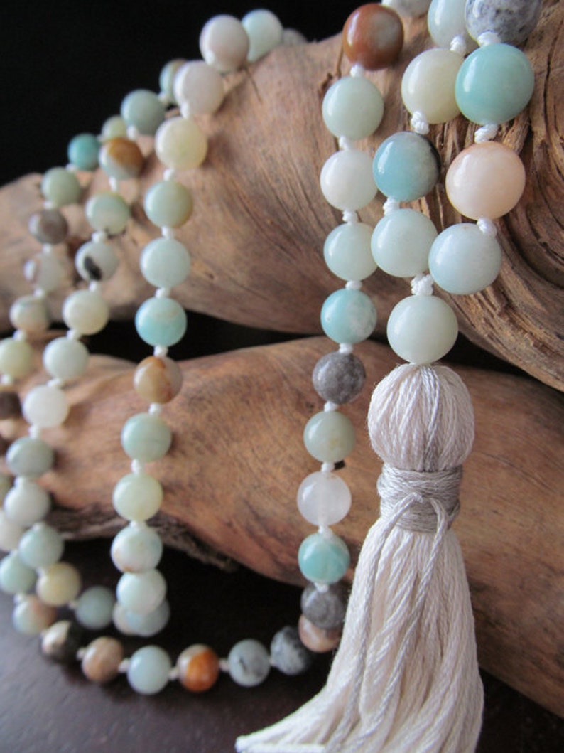 108 Mala Beads with Amazonite, Hand Knotted Long Tassel Necklace, Yoga Jewelry, Buddhist Prayer Beads afbeelding 4