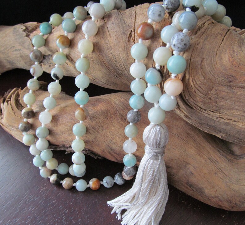 108 Mala Beads with Amazonite, Hand Knotted Long Tassel Necklace, Yoga Jewelry, Buddhist Prayer Beads afbeelding 1
