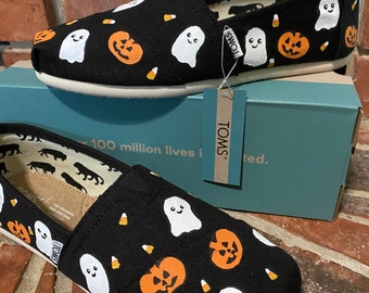 RubiiShoos original-Women's Toms- Pumpkin- jackolantern - halloween- Painted Toms-Black Toms-ghost-pumpkin Head-Customs Shoes-Disney Shoes-