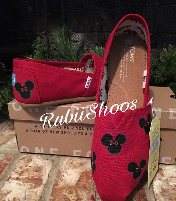 minnie mouse toms