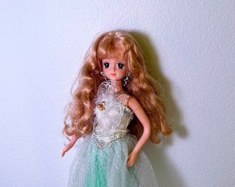 Pre owned Jenny/OIKE Barbie Doll, pre 1993