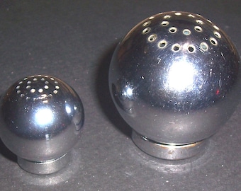1930s Deco Chase chrome salt & pepper shaker set