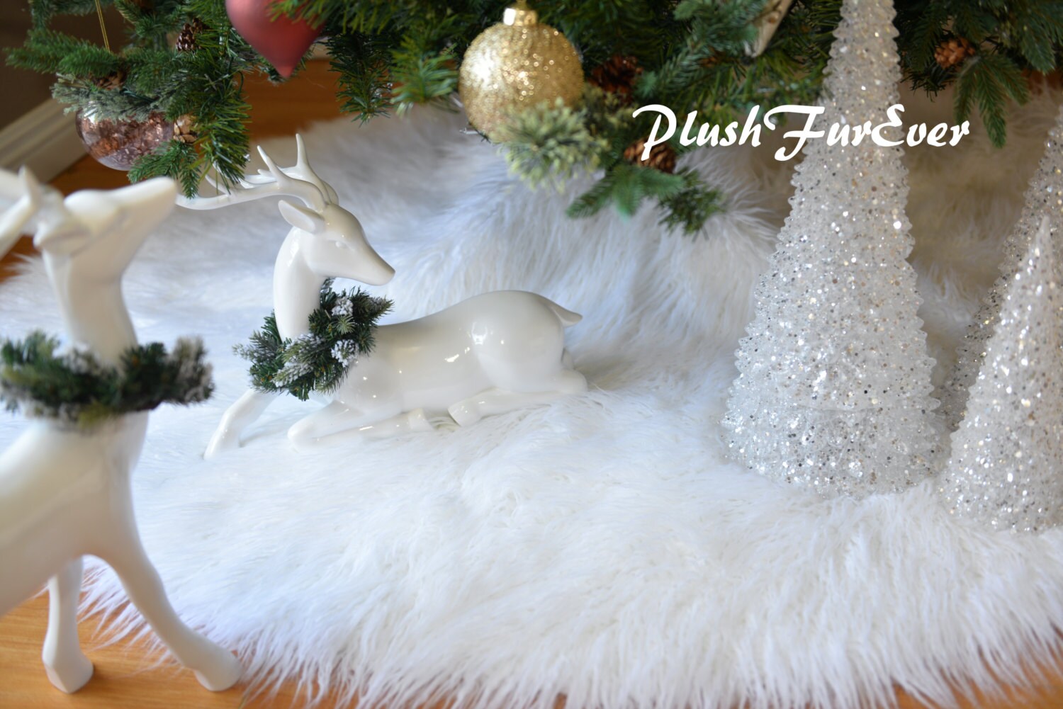 White Mongolian Faux Fur Tree Skirt In Picture Assort Colors Sizes Custom Made USA Handmade Christmas Xmas Holiday Home Decors White Mongolian Faux Fur Tree Skirt In Picture Assort Colors Sizes Custom Made USA Handmade Christmas Xmas Holiday Home Decors
