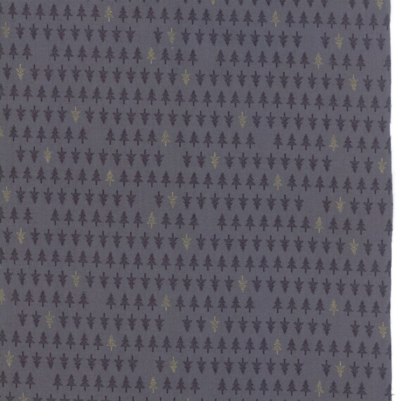 Moda White Christmas Metallic Fat Quarter Bundle by Zen Chic 1650ABM