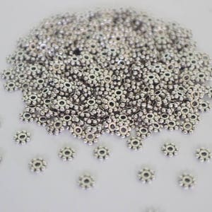 200 pcs Antique Silver Daisy Spacer Beads 4mm Jewellery Making Craft