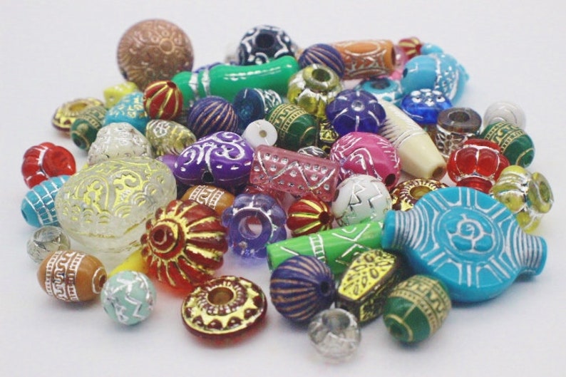 100 pce Antique Style Etched Acrylic Beads Various Sizes, Shapes & Colors Jewelry Making Craft image 7