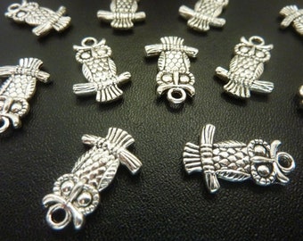 16 pce Metal Antique Silver Owl Charms 19mm x 12mm Jewellery Making Craft