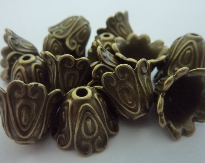 14 X Antique Bronze Bell Flower Bead Caps 15mm X 11mm Jewellery Making