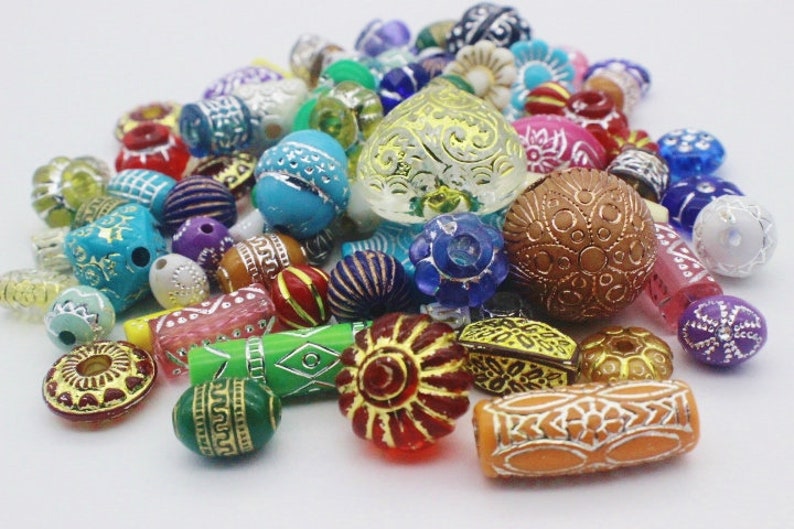 100 pce Antique Style Etched Acrylic Beads Various Sizes, Shapes & Colors Jewelry Making Craft image 5
