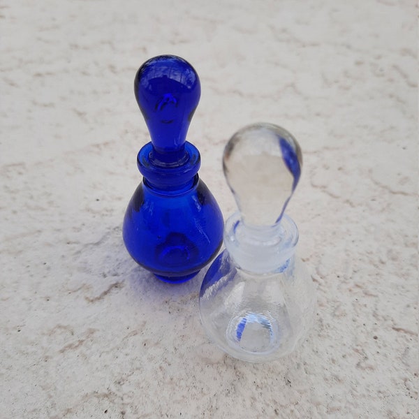 Tiny Teardrop Shape Glass Apothecary Jar Choice of Color Clear Blue Green