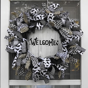 Welcome Cat Deco Mesh Wreath