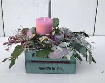 FRI-Collection Vintage spring arrangement with pink candle and shells